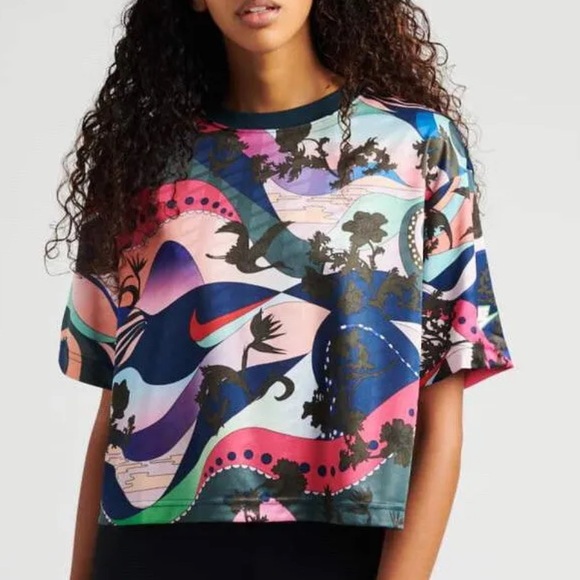 Nike Colourful Crop T -Shirt - Picture 6 of 7